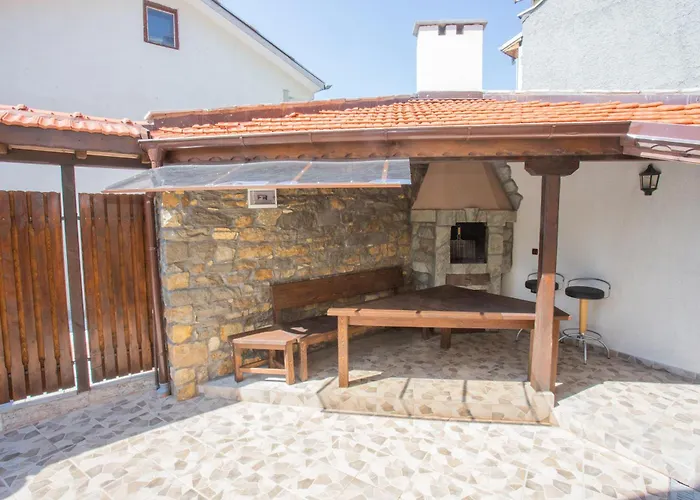 Holiday home Angelovi