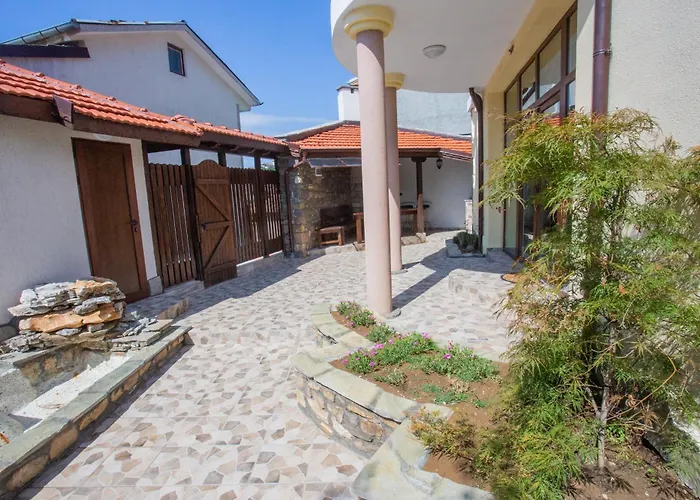 Angelovi Holiday home *